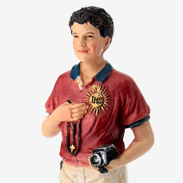 ESTATUA DE CARLO ACUTIS 30 CM CON ROSARIO DE RESINA PINTADA