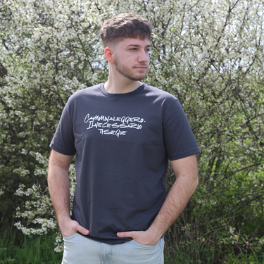 GREY T-SHIRT - WALK LIGHT PILGRIM'S BACKPACK